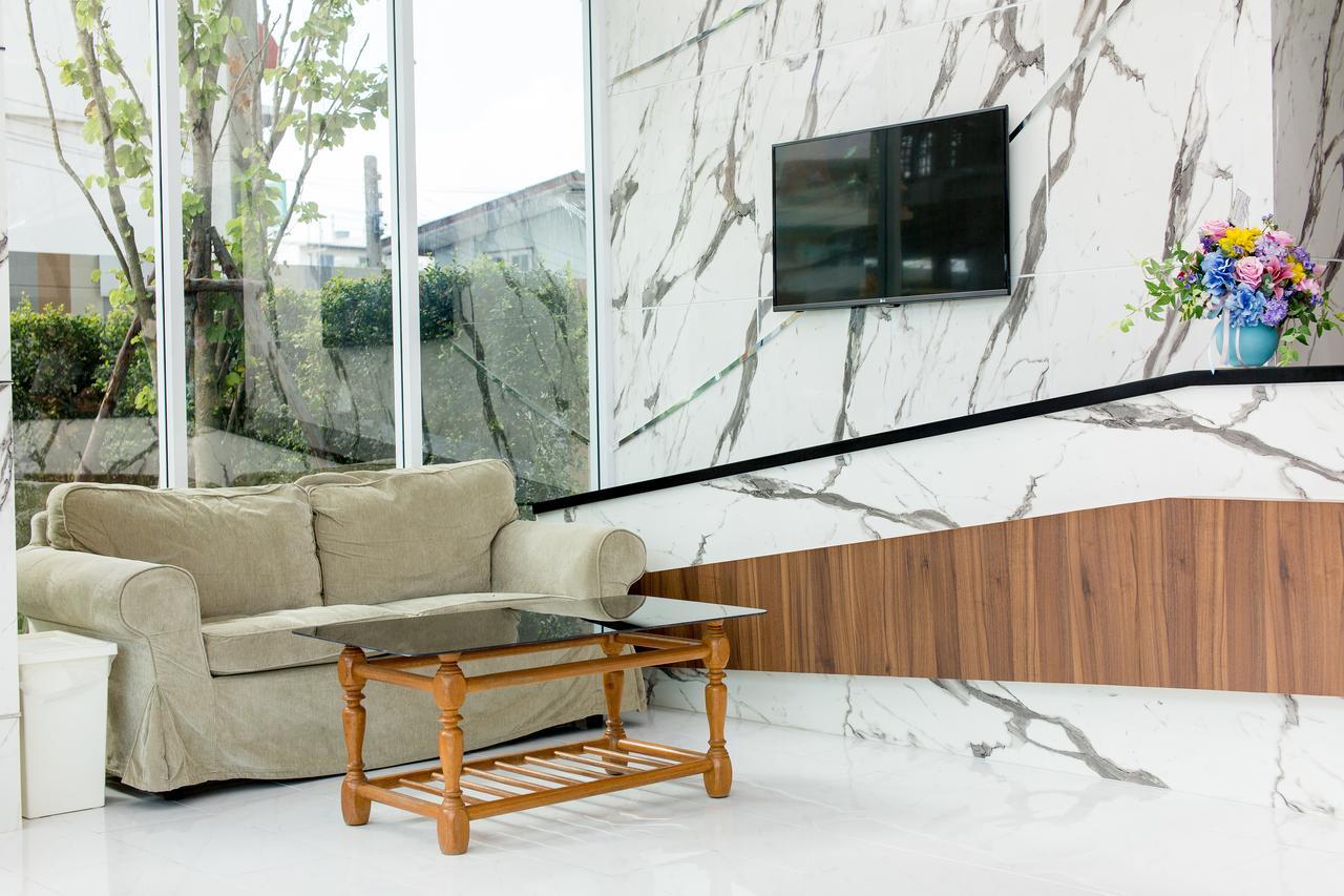 Thongchen Residence Samut Sakhon Exterior foto